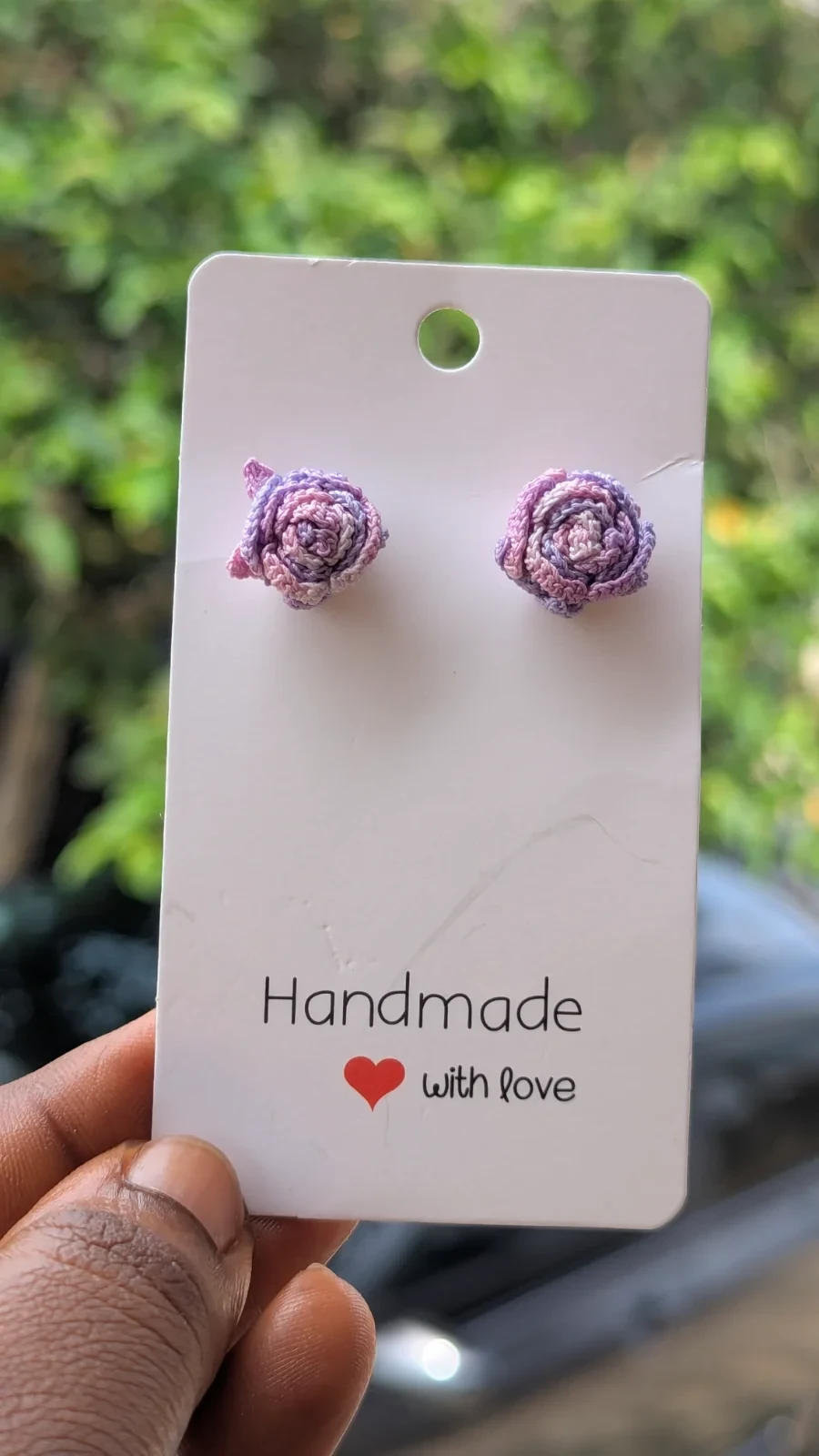Stud crochet earrings