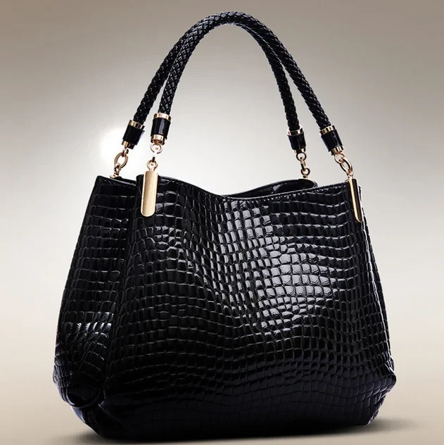 Luxury Black Crocodile-Pa...